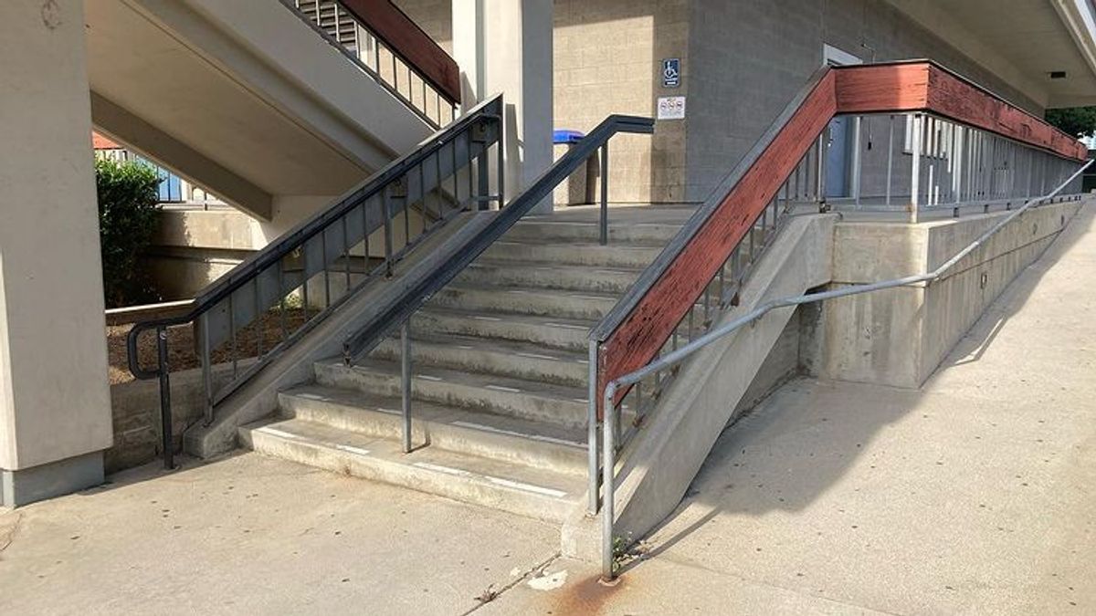 Image for skate spot Citrus College - 9 Stair Rail