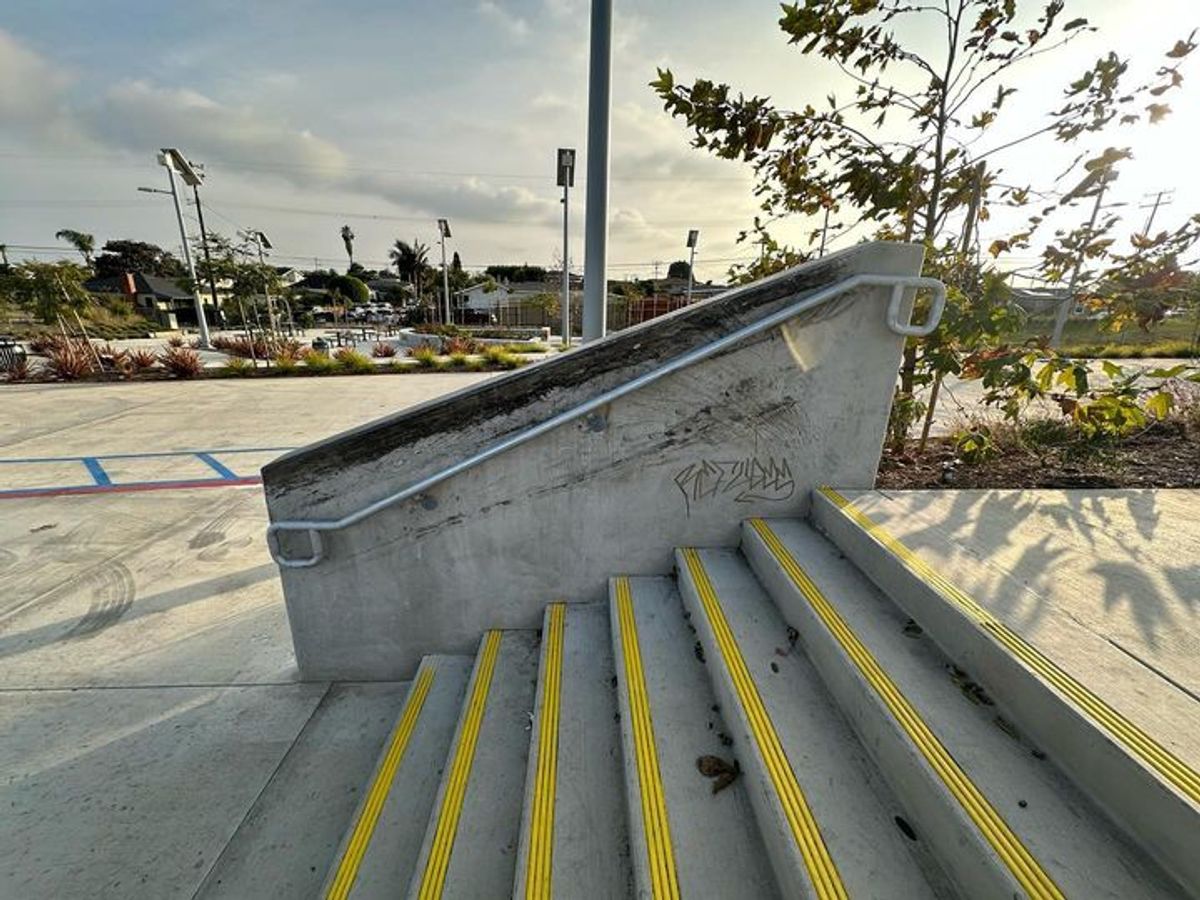 Image for skate spot Wishing Tree Park - 7 Stair Hubba