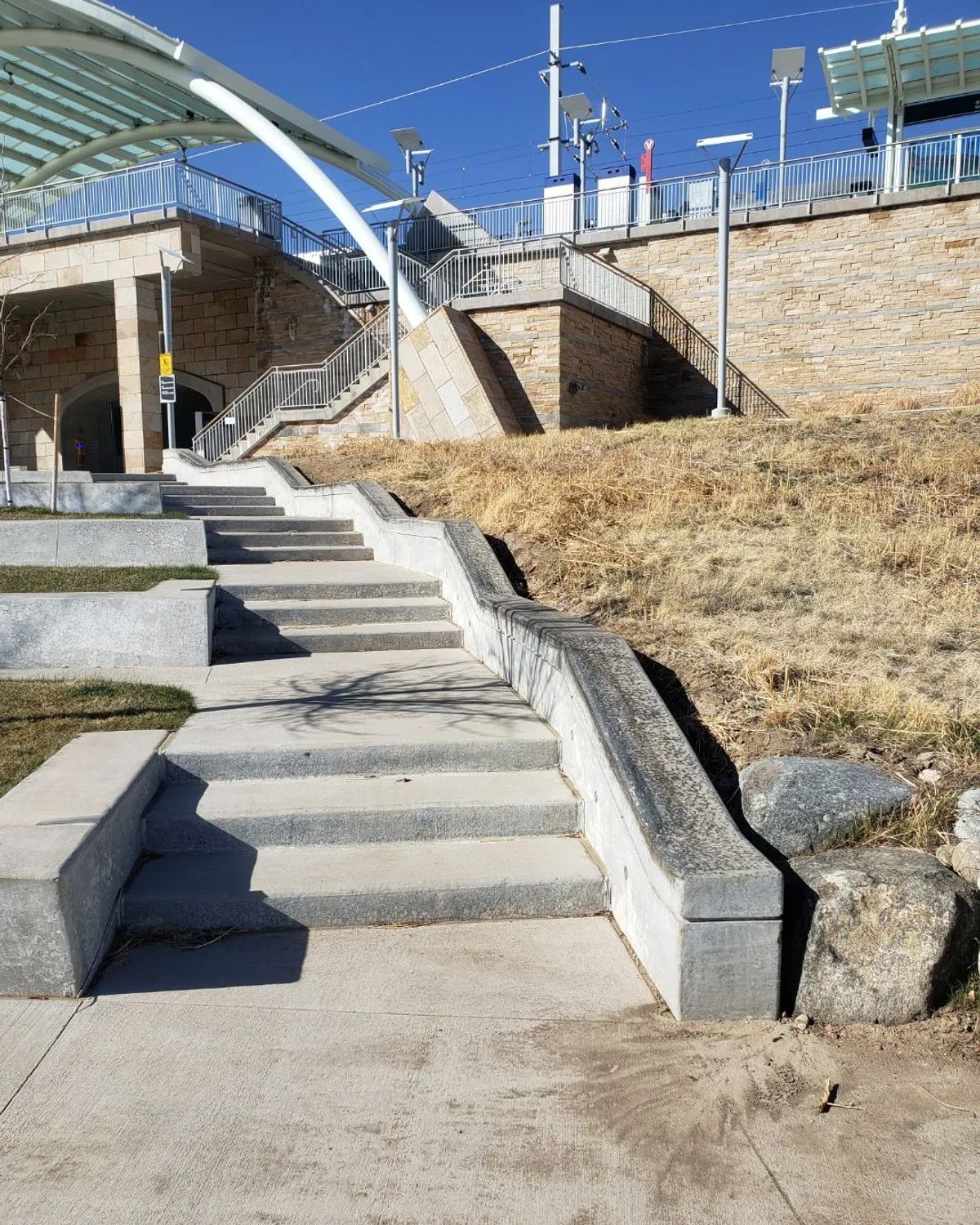 Image for skate spot Westminster Station - Long Kinked Hubba