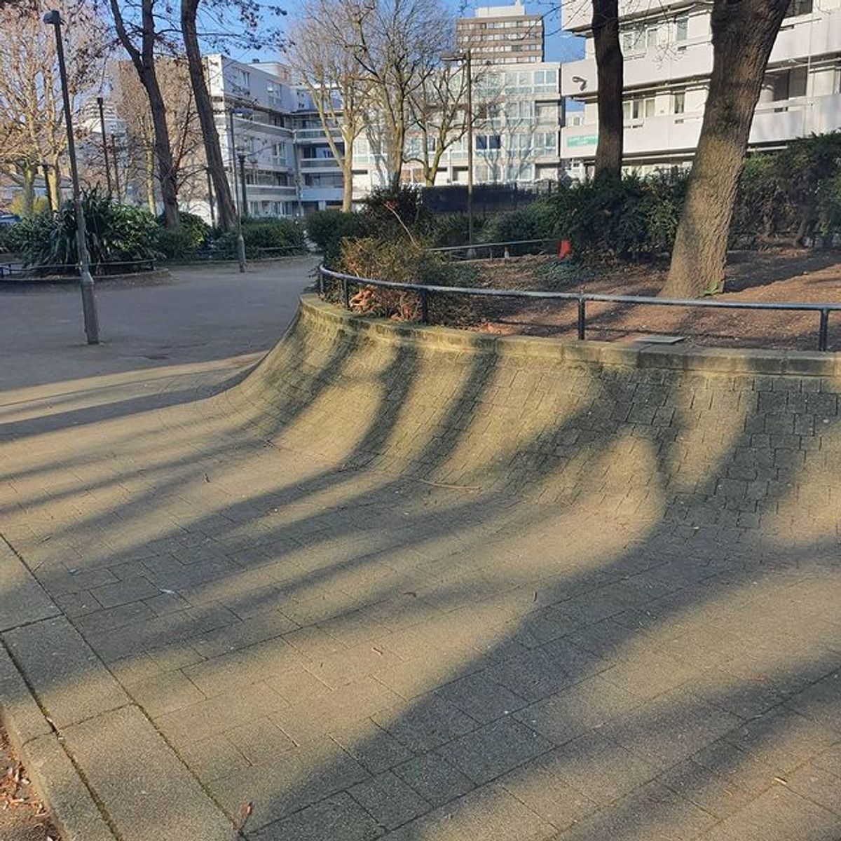 Image for skate spot Fenner Square - Quarter Pipe To Flat Rail