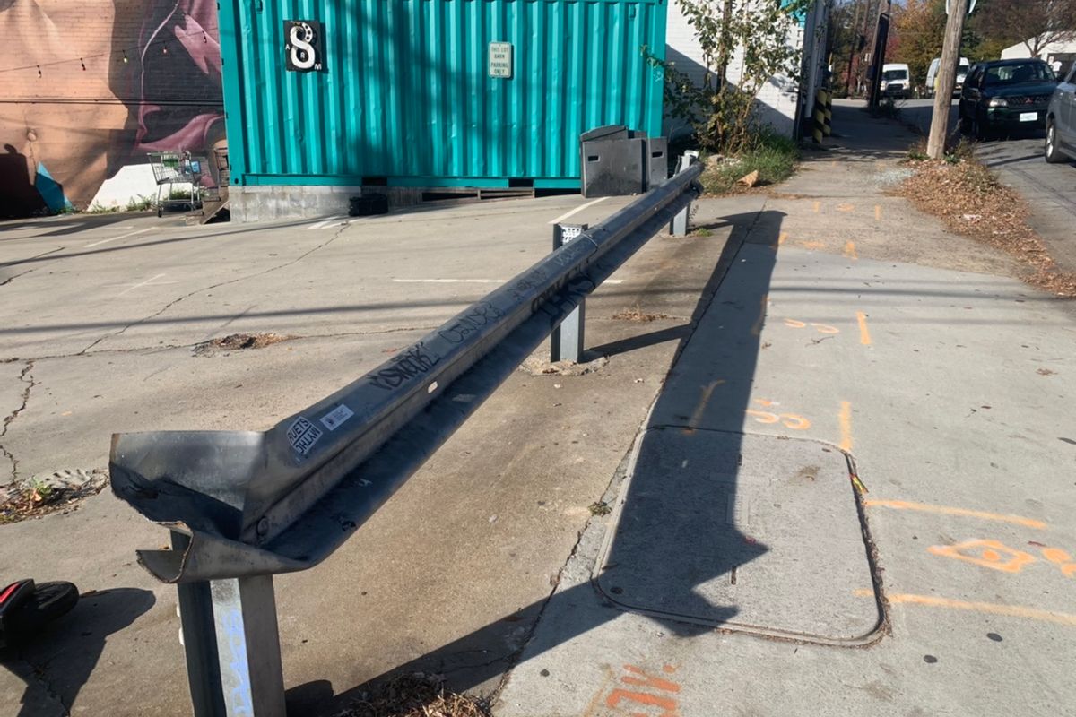 Image for skate spot Bump Over Guardrail