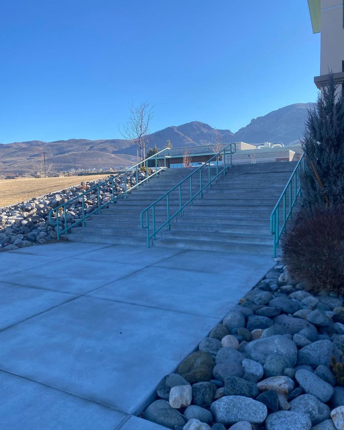 Image for skate spot Damonte Ranch High School - 15 Stair Rail