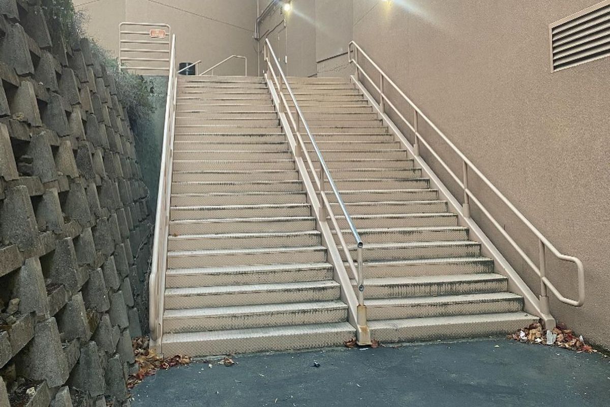 Image for skate spot Blackhawk Plaza 24 Stair Rail