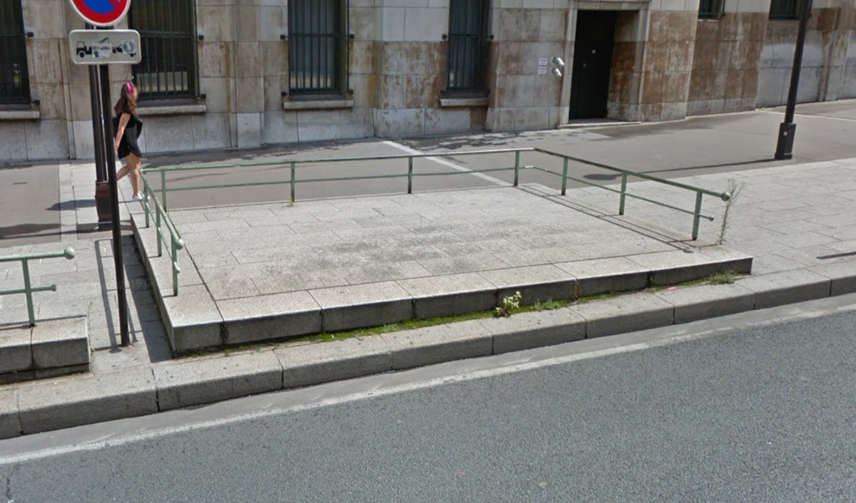 Image for skate spot Rue des Saints-Pères Flat Rails
