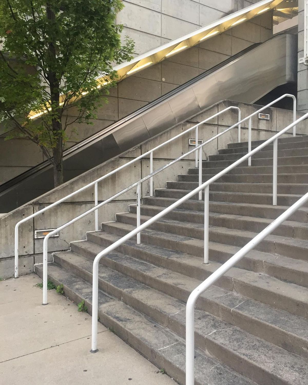 Image for skate spot Great American Ball Park - 16 Stair Rail