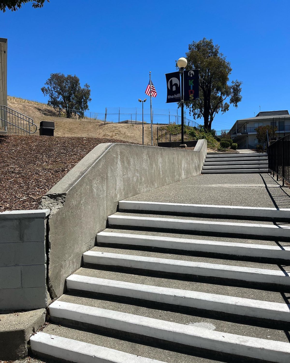 Image for skate spot The Hill - Double Set Hubba