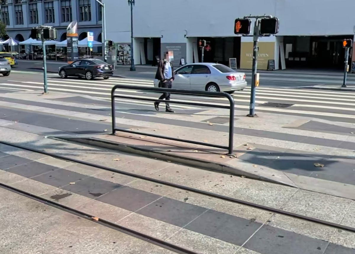 Image for skate spot Ferry Building - Bump To Rail