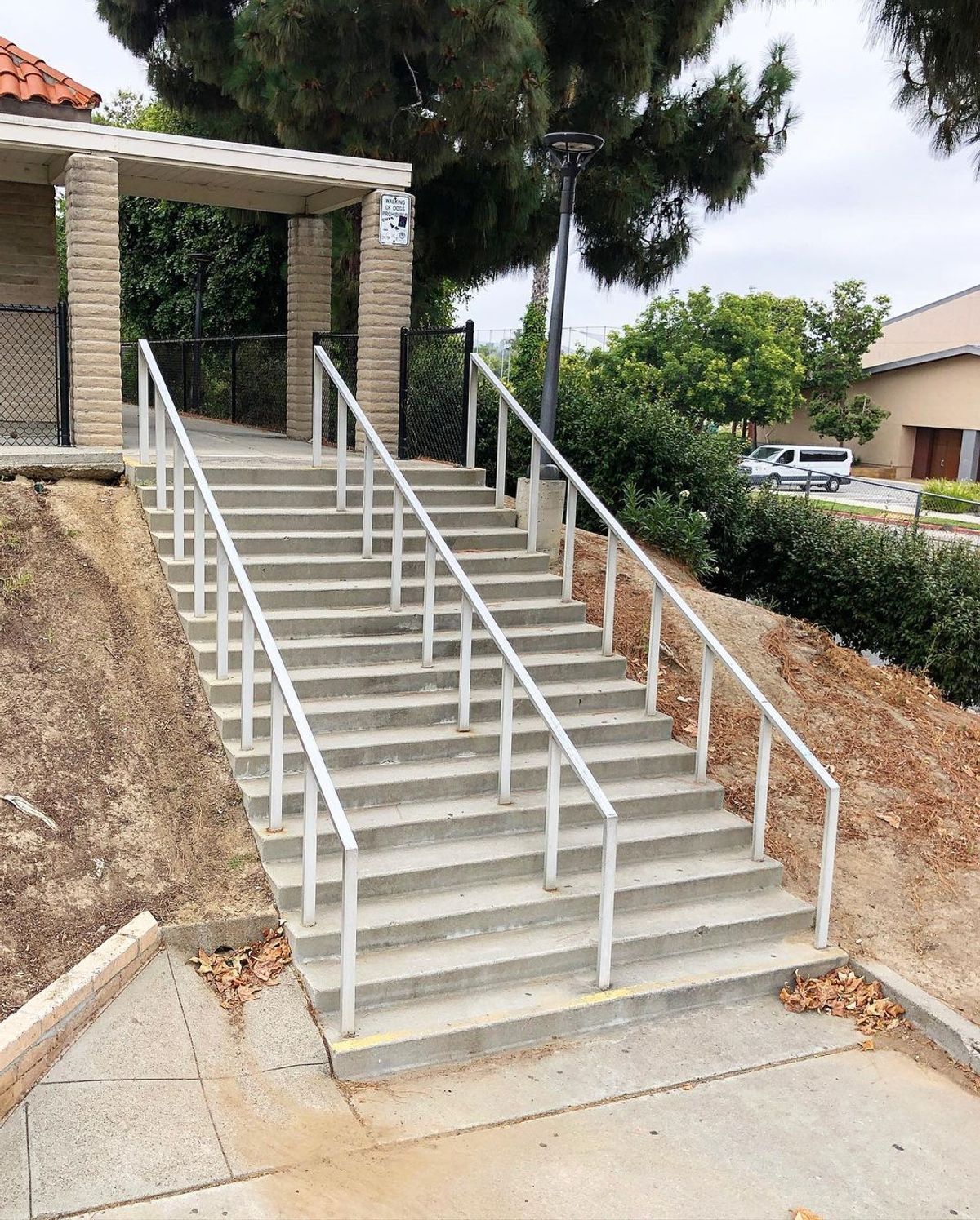 Image for skate spot Marco Foster Middle School - 17 Stair Rail