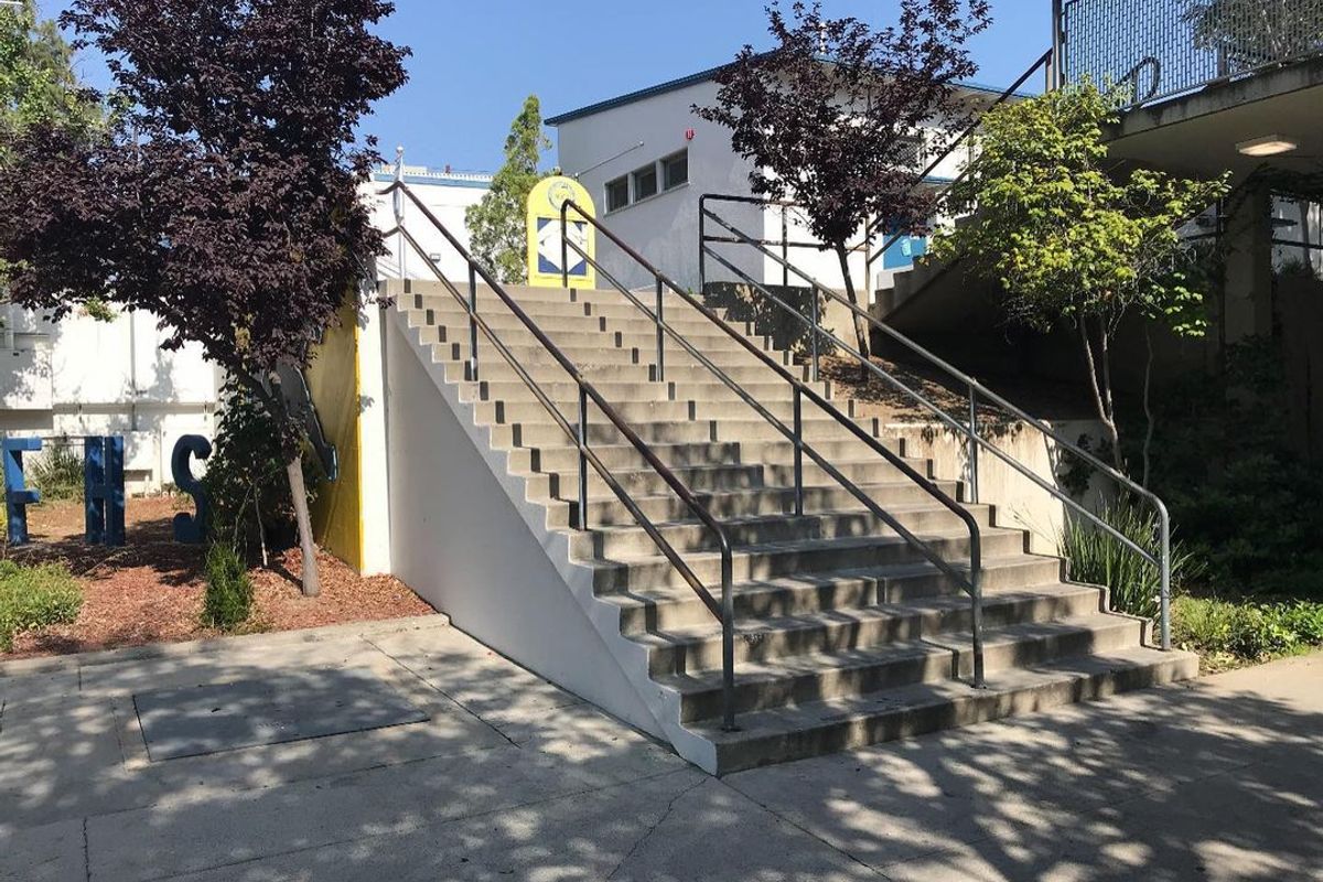 Image for skate spot Franklin High School 18 Stair Rail