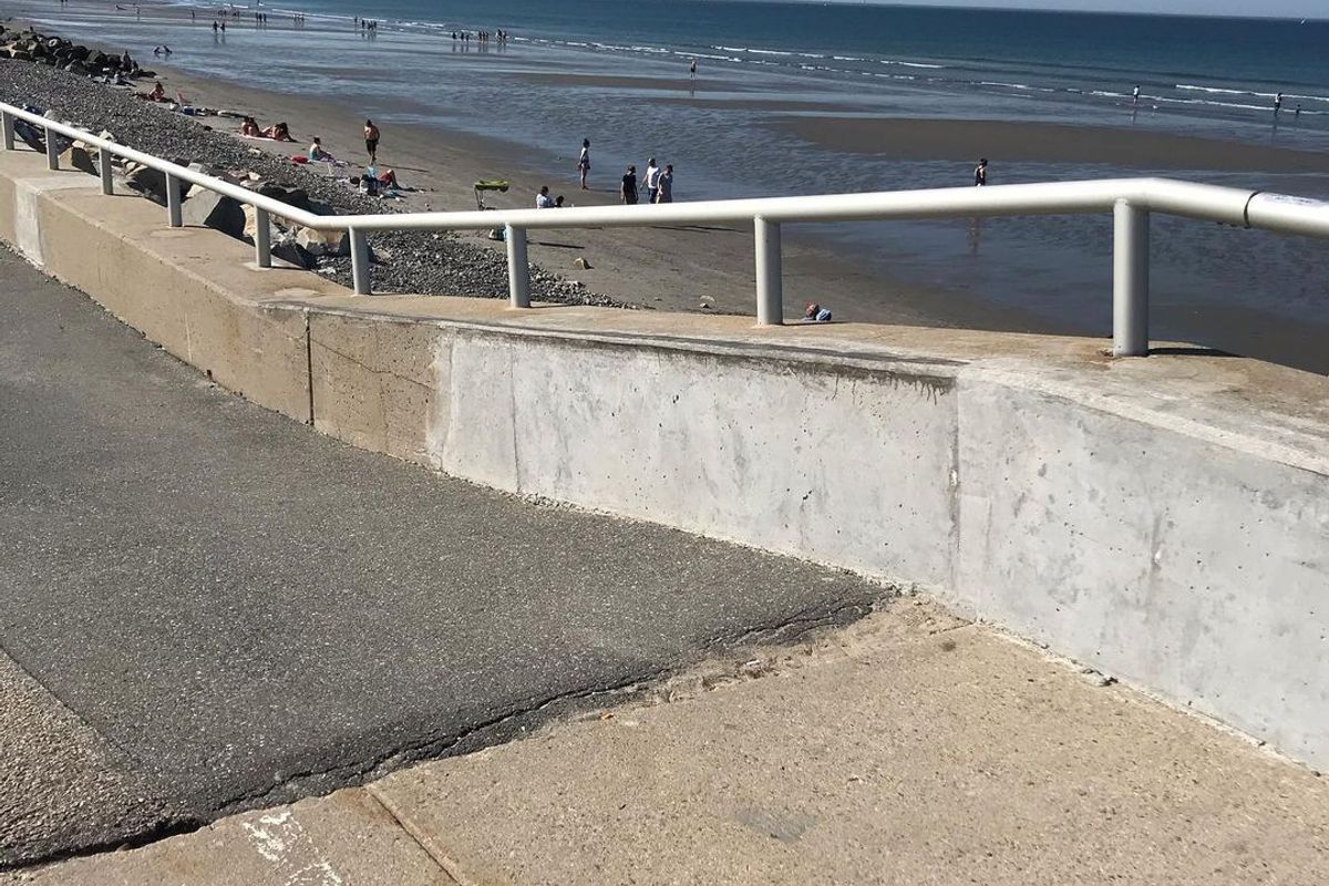 Image for skate spot Nantasket Beach Down Ledge