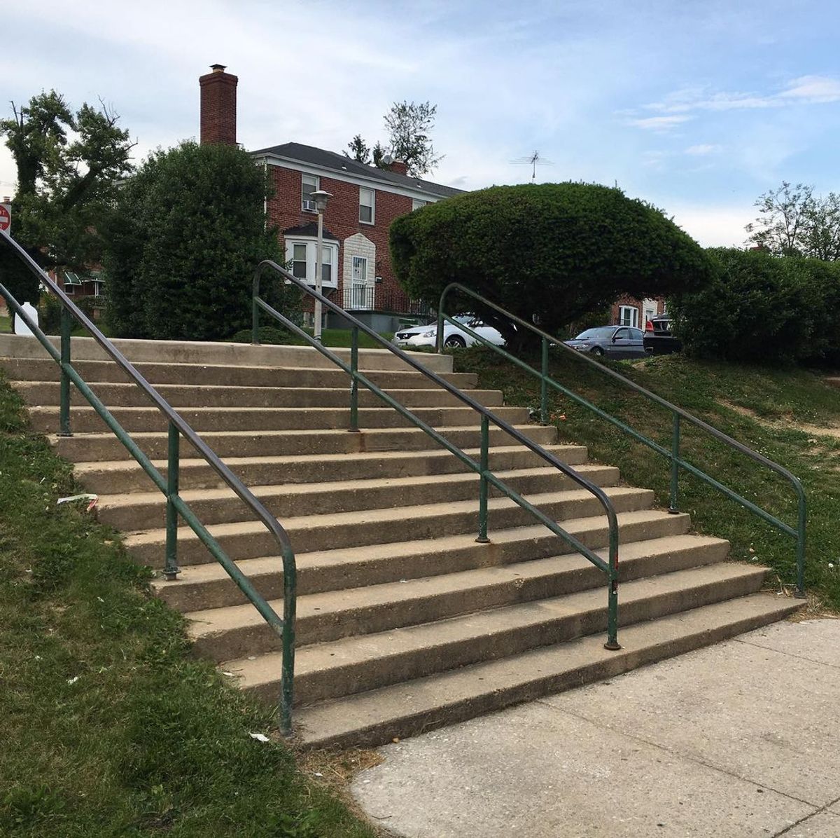 Image for skate spot Northwood Elementary School - 12 Stair Rail