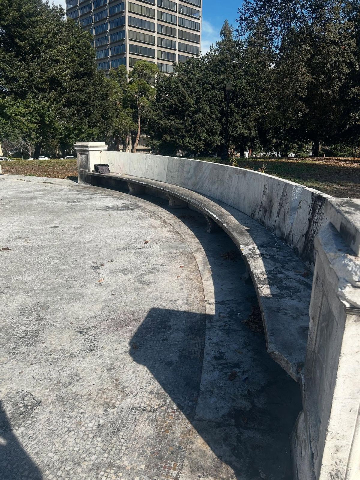 Image for skate spot McElroy Fountain Ledges