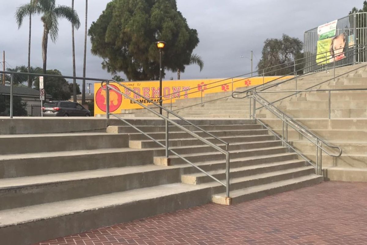 Image for skate spot Fremont Elementary - Bricktown 10 Stair Rail
