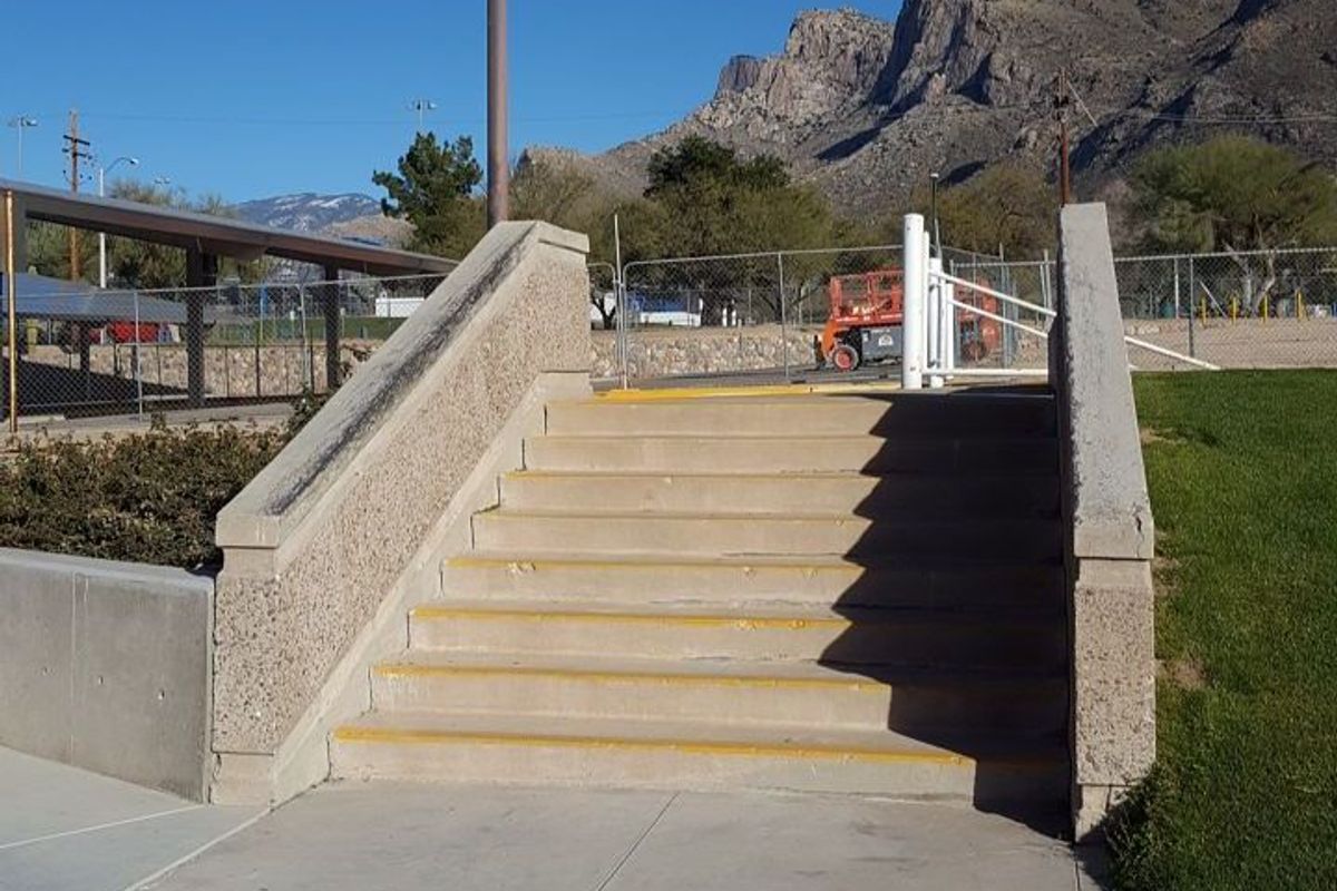 Image for skate spot Canyon del Oro High School 8 Stair Hubba