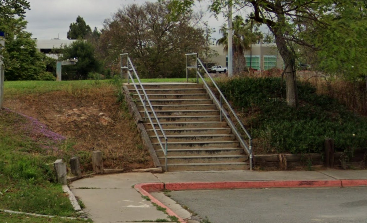 Image for skate spot Cabrillo Heights Park - 14 Stair Rail