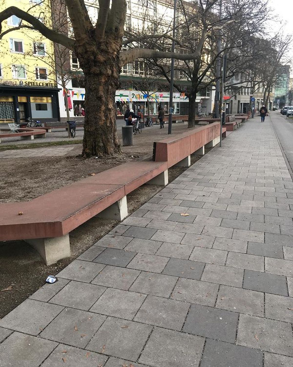 Image for skate spot Stiglmaierplatz Step Up Ledges