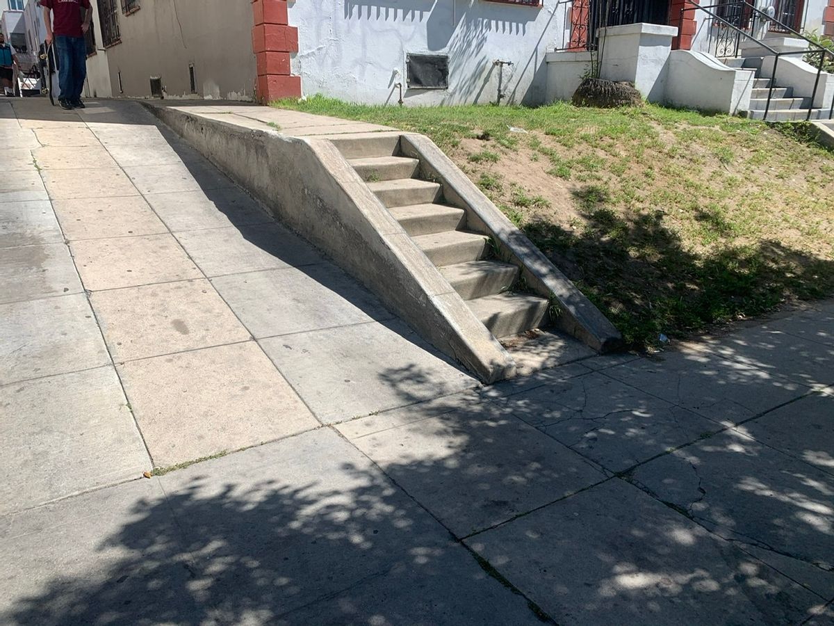 Image for skate spot S Normandie Ave - Manny To Ride On Ledge