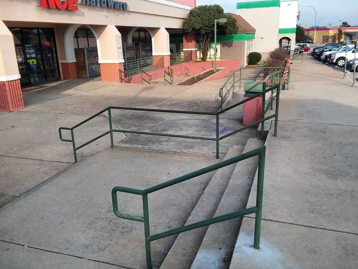 Image for skate spot Ace Hardware - Double Set Rail