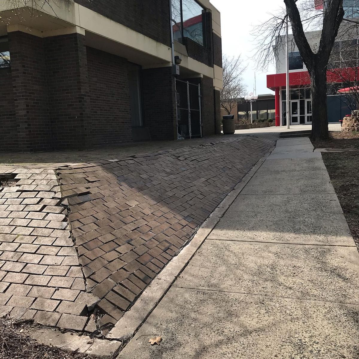 Image for skate spot UCC Cranford Campus - Brick Banks