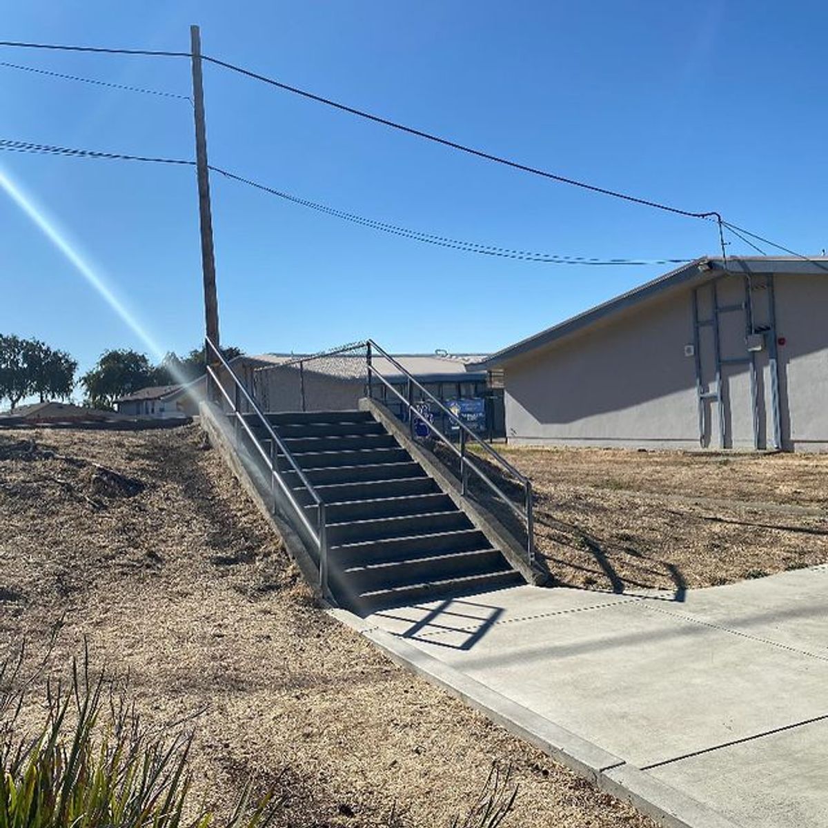 Image for skate spot Treeview Elementary School 11 Stair Rail