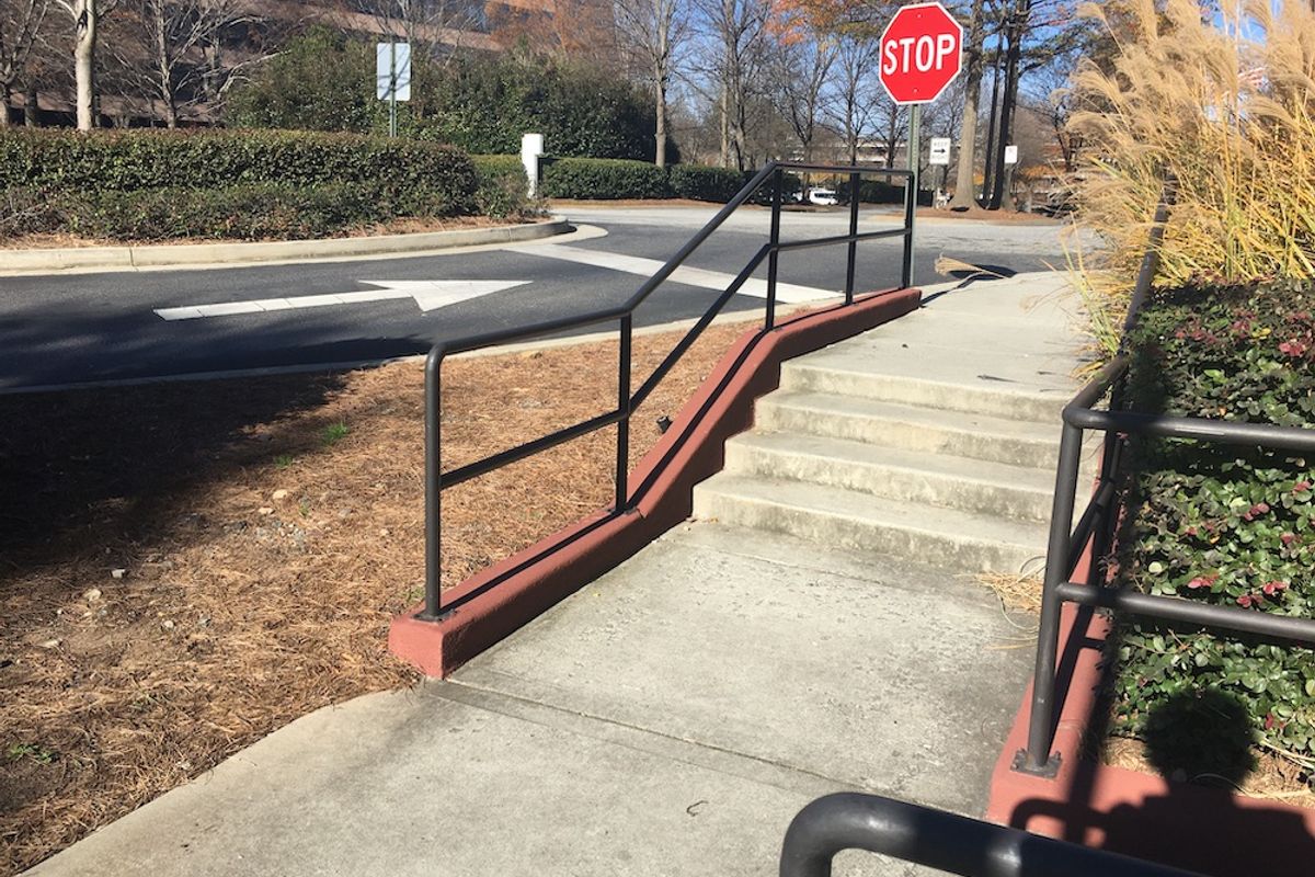 Image for skate spot Perimeter Center 4 Stair Out Rail