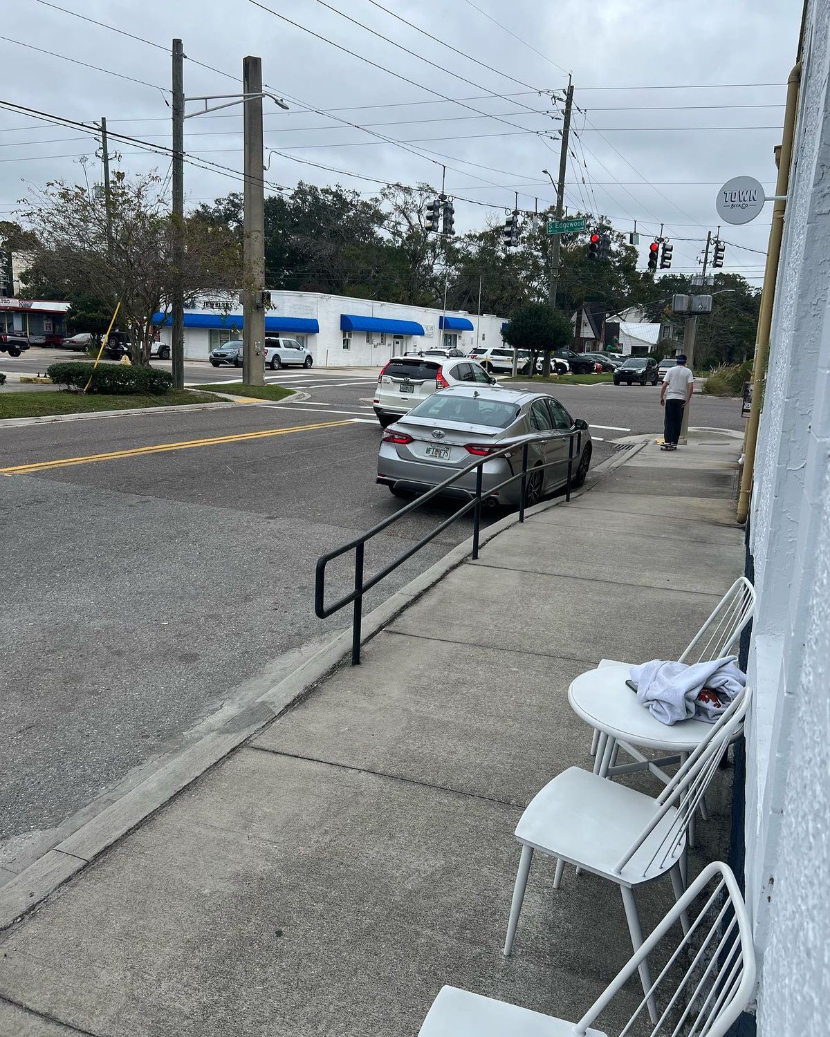 Image for skate spot Mayflower St - Bump To Rail