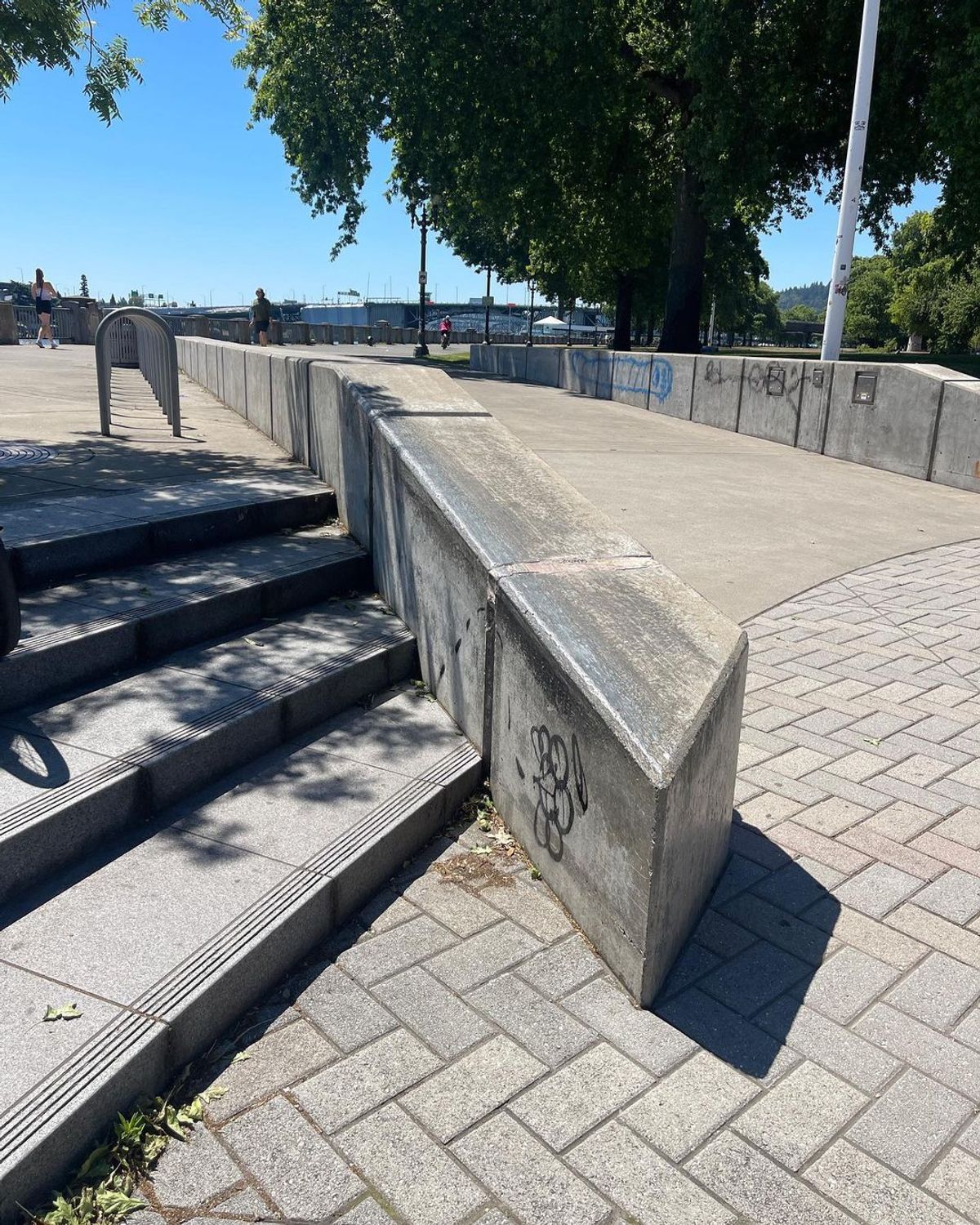 Image for skate spot Waterfront 4 Stair Hubba