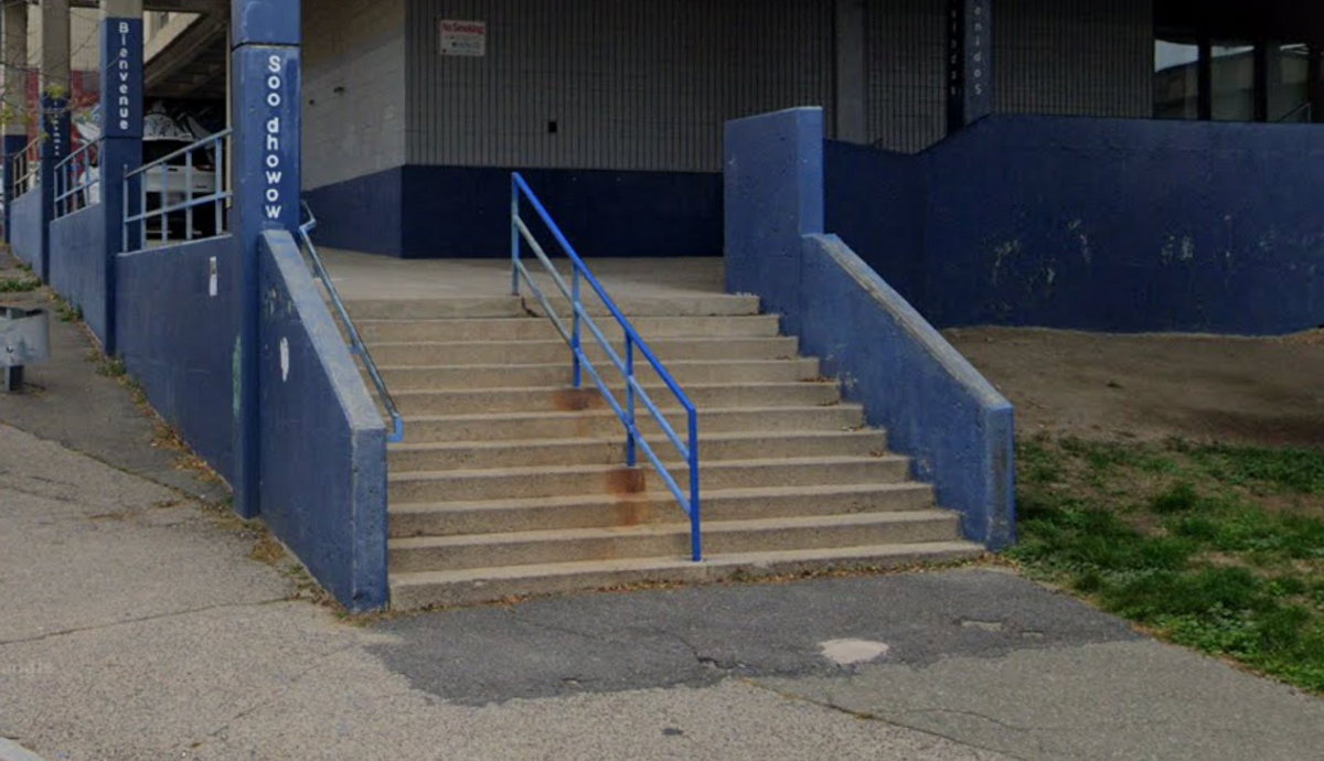 Image for skate spot James W Hennigan School - 11 Stair Rail / Hubba