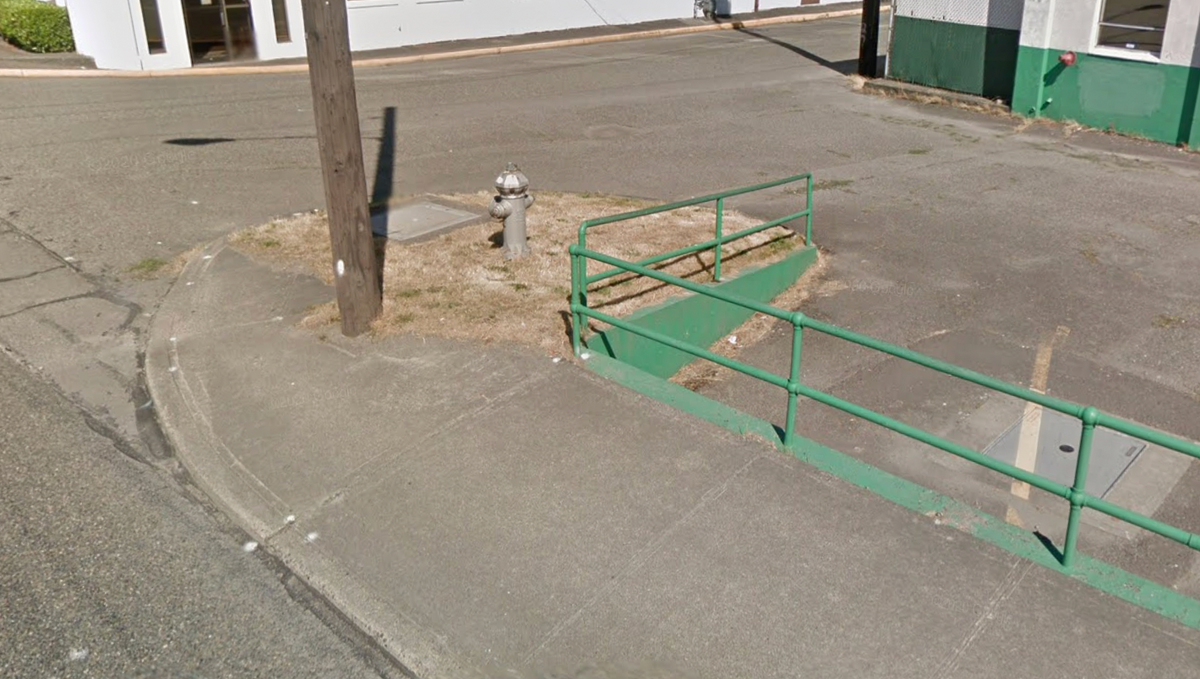 Image for skate spot South Tacoma Way - Down Rail