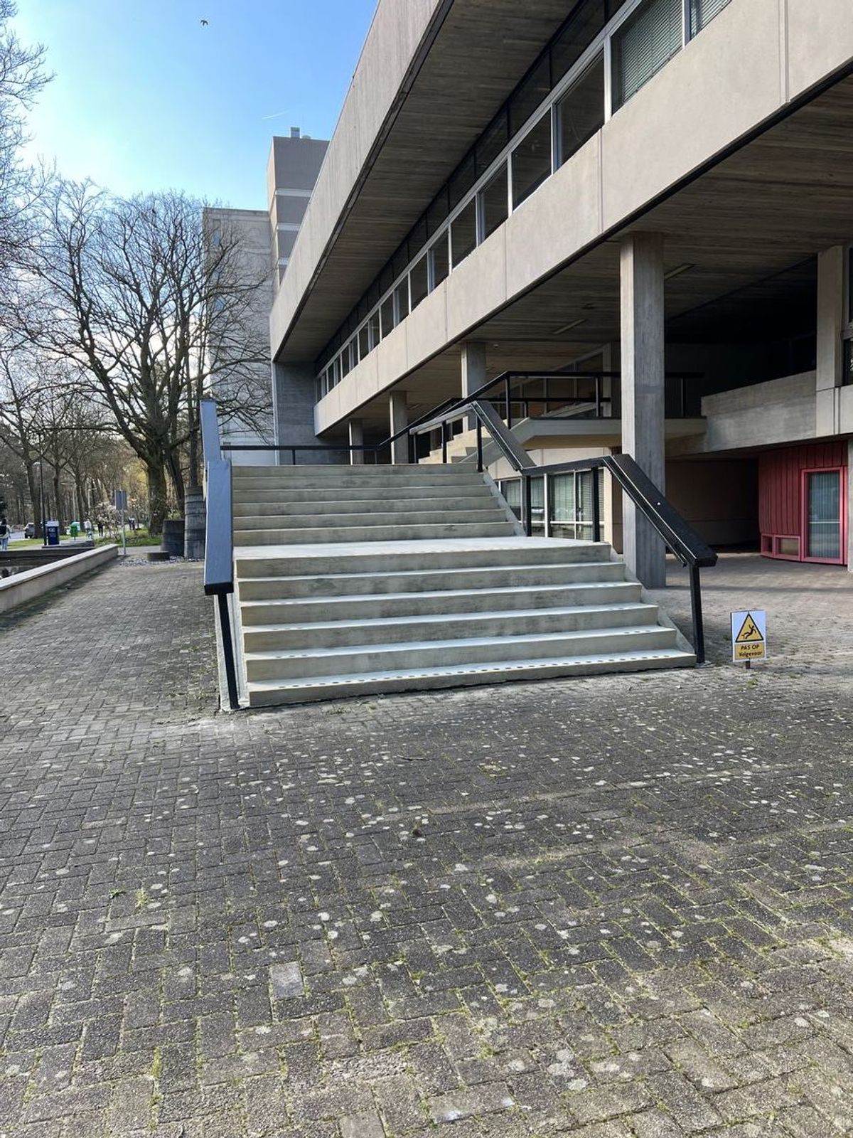 Image for skate spot Tilburg University - 6 Flat 6 Double Set Rails