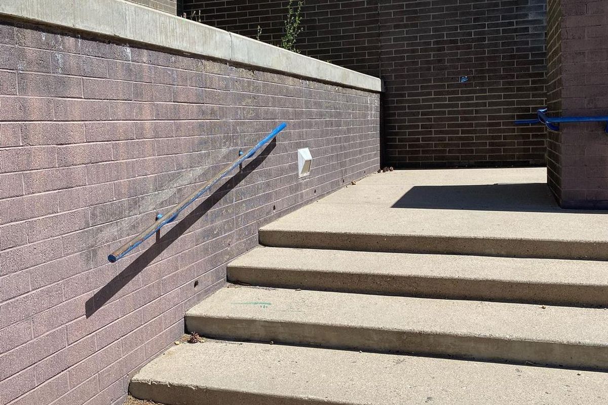 Image for skate spot Sinagua Middle School 4 Stair Wall Rail