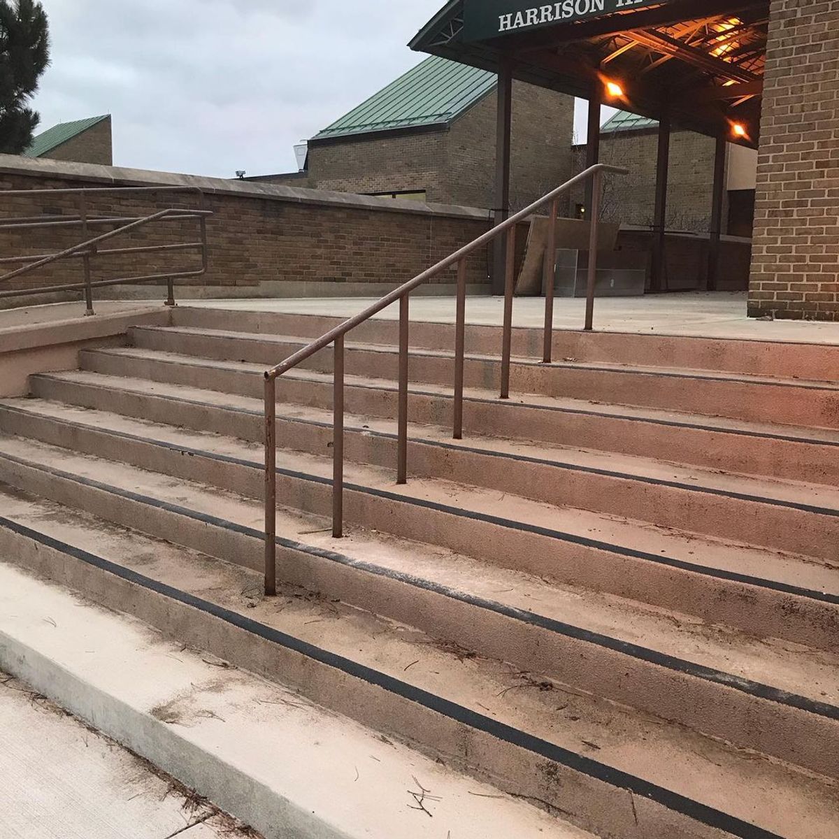 Image for skate spot Harrison High School 7 Stair Rail