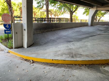 Preview image for Double Tree Parking Deck - Wallride
