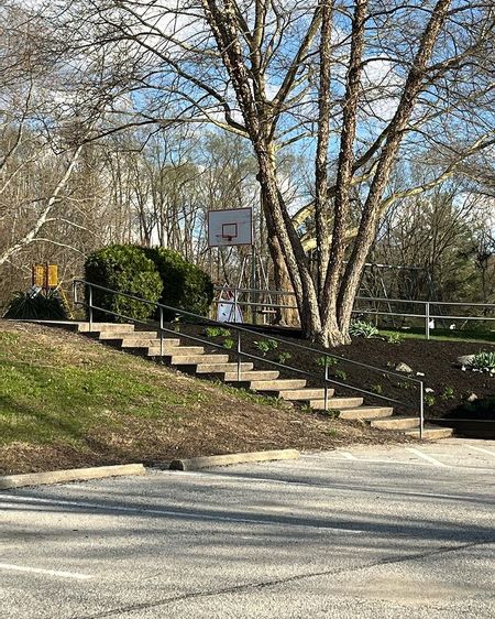 Preview image for Glenns Valley Elementary School - 13 Stair Rail