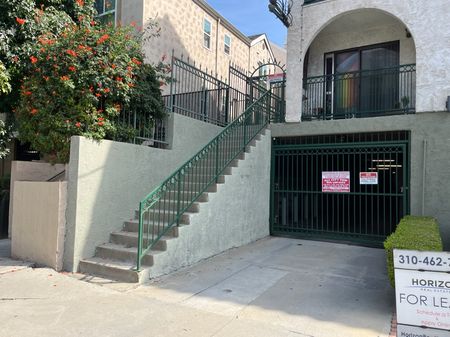 Image for S Virgil Ave - 17 Stair Rail