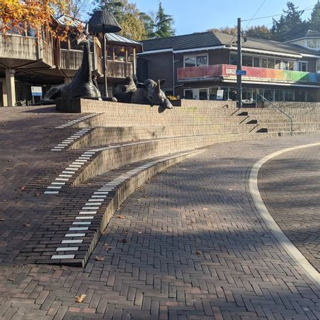 Preview image for Burgers Zoo - Brick Stairs / Rail