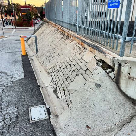 Preview image for Vignes St - Bank To Ledge