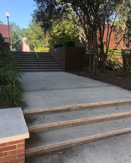 Image for skate spot University of Florida - 10 Stair Rail thumbnail 2