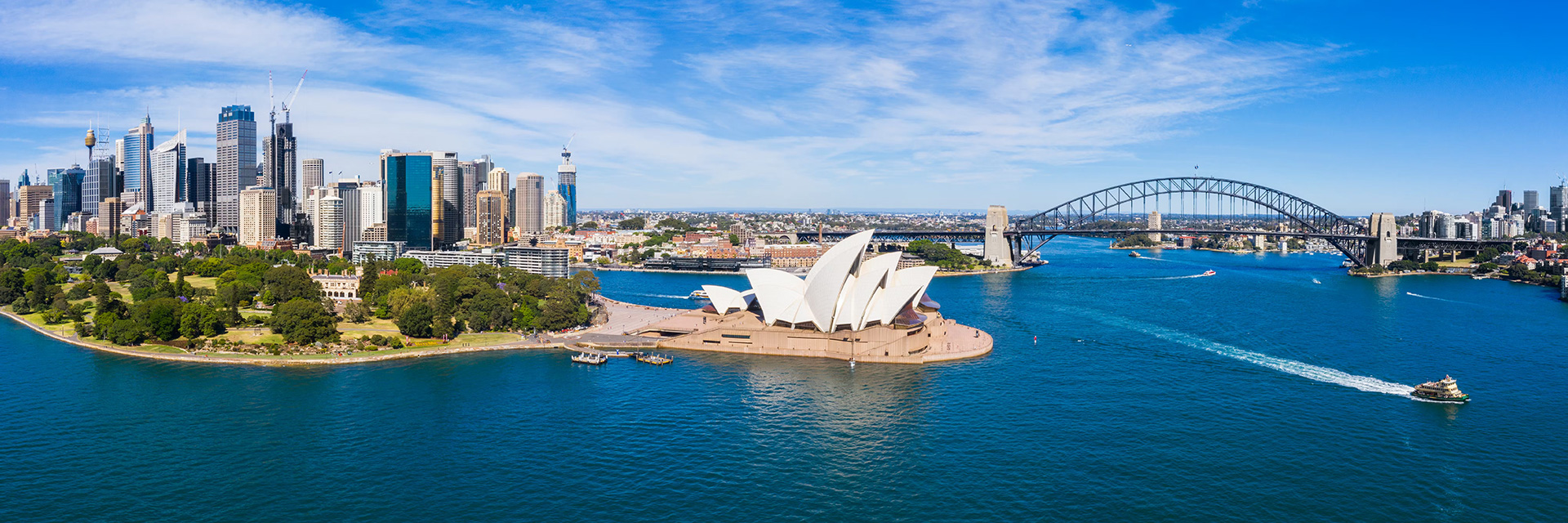 Exclusive luxury villas in Australia, offering unforgettable vacation rentals with top-tier amenities