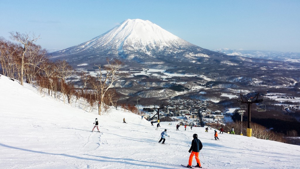 Best time to go skiing in Niseko: