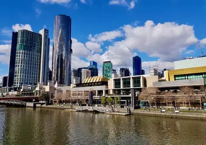 When is the best time to visit Melbourne?