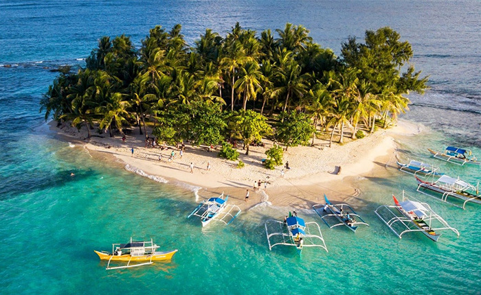 Siargao – Surf, Serenity, and Eco-Luxury