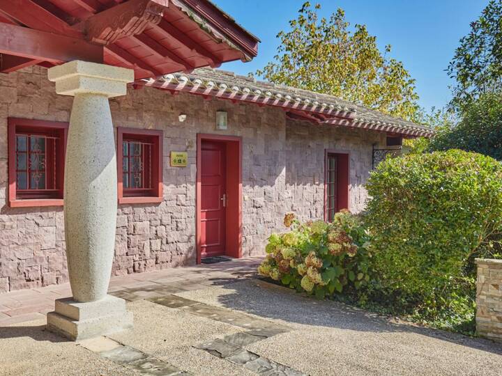 Domaine de Lana 4-Bed Retreat, Urrugne Villa 1002