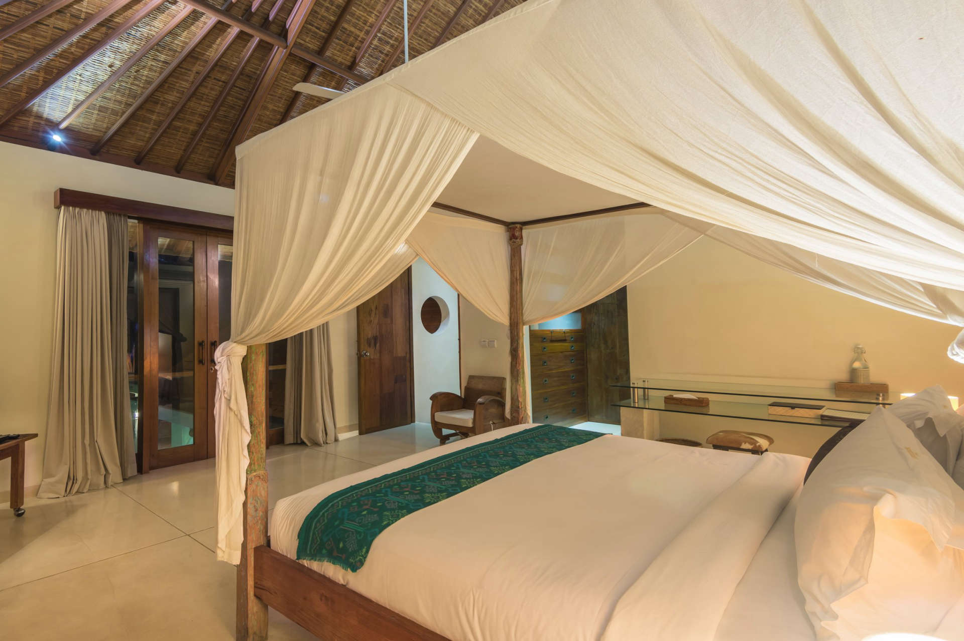 Imagine Your Family Renting a Luxury Holiday Villa Close to Seminyak’s Main Attractions, Villa Bali 2053