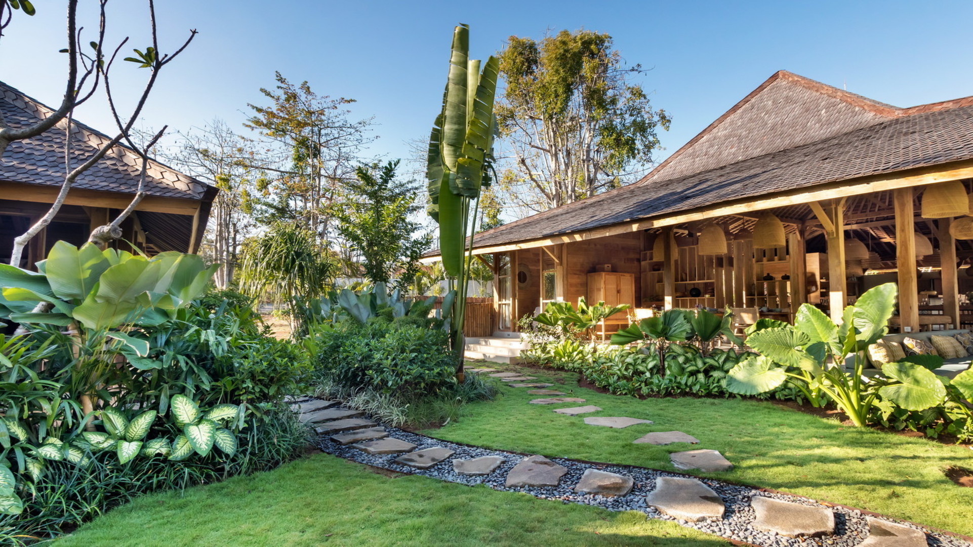 At Last, Rent Your Own 5 Star Private Villa in Kabupaten Badung at an Affordable Rate, Bali Villa 2133