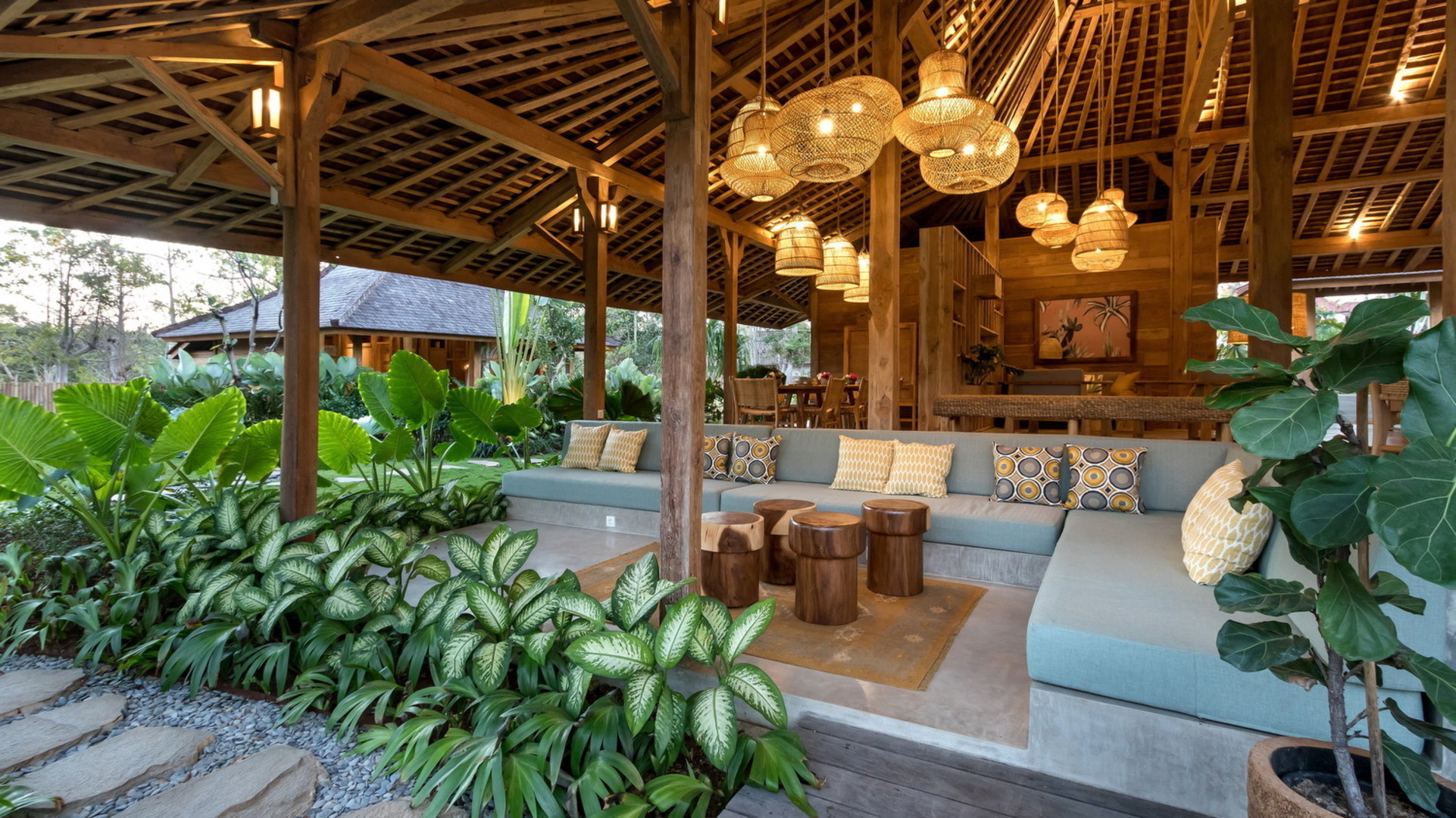 At Last, Rent Your Own 5 Star Private Villa in Kabupaten Badung at an Affordable Rate, Bali Villa 2133