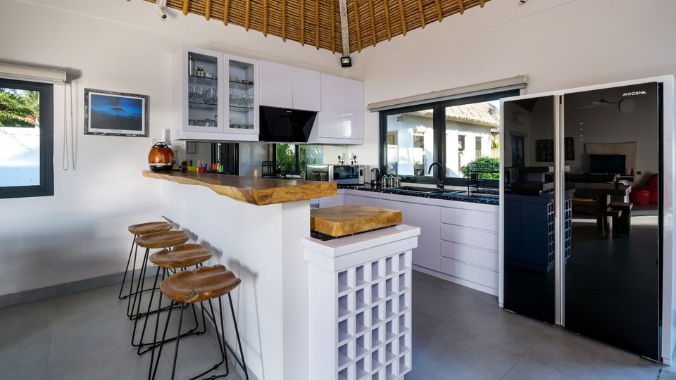 Renovated 3BR Villa W/ Pool - Perfect for Couples , Bali Villa 2237