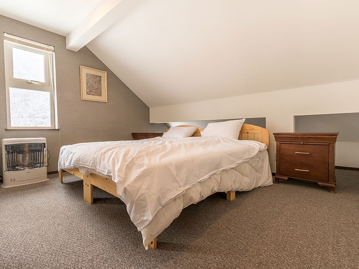 Bedroom layout
