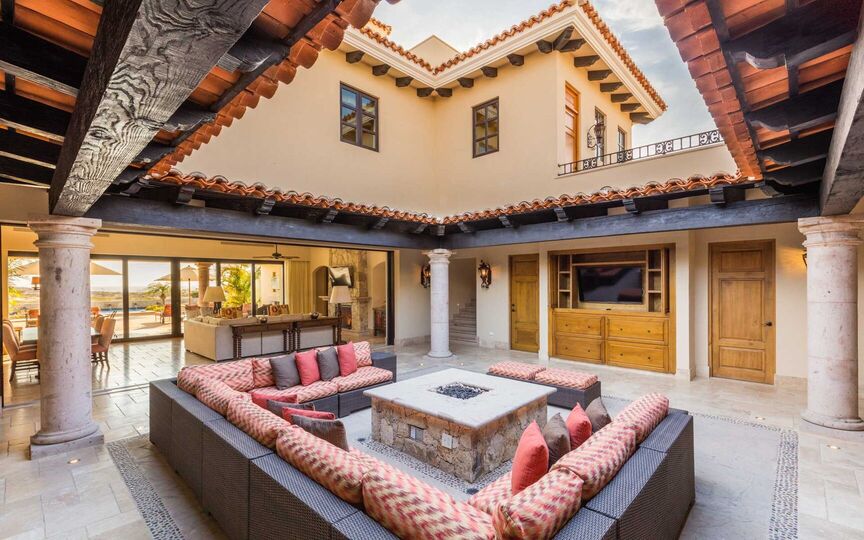 A Luxurious Escape in the Heart of Diamante, Cabo San Lucas Villa 1051