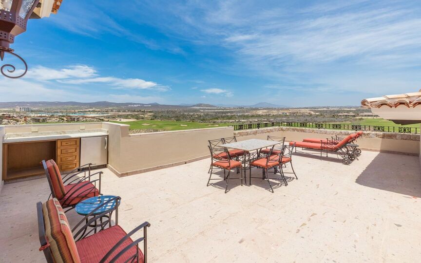 A Luxurious Escape in the Heart of Diamante, Cabo San Lucas Villa 1051